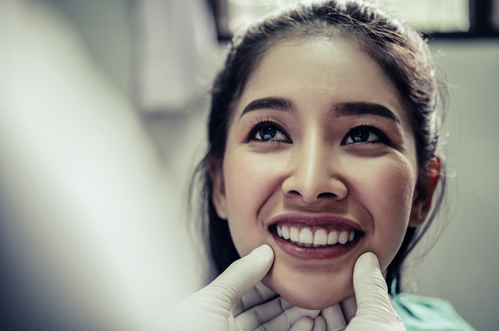 Teeth Whitening & Smile Design